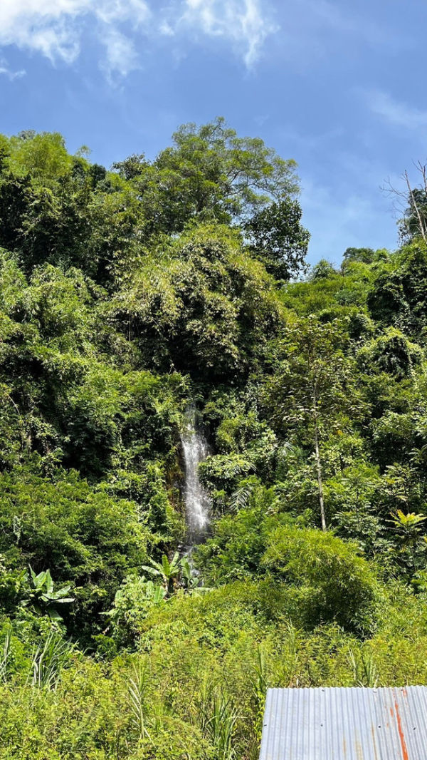 Curug Suhasim (Sumber: dokumentasi pribadi)