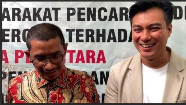 JAWAB 42 BUKTI - Kuasa hukum Baim Wong menanggapi 42 bukti yang diajukan oleh Paula Verhoeven dalam sidang perceraian di Pengadilan Agama Jakarta Selatan.