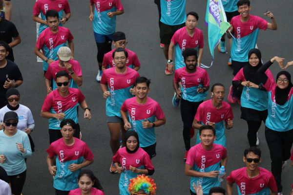 Keseruan Fun Run di Kawasan CFD Sudirman. Foto: kumparan