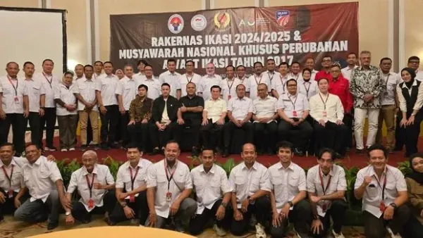 PB IKASI baru menuntaskan Rapat Kerja Nasional (Rakernas) dan Musyawarah Nasional Khusus (Munasus). Agenda tersebut bergulir di Hotel Menara Peninsula Jakarta, 22- 23 Februari 2025.