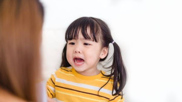 Ilustrasi anak menangis. Foto: MIA Studio/Shutterstock