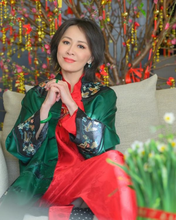 Hong Kong actress Carina Lau. Pho From Laus Instagram