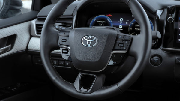 2025 Toyota Camry steering wheel