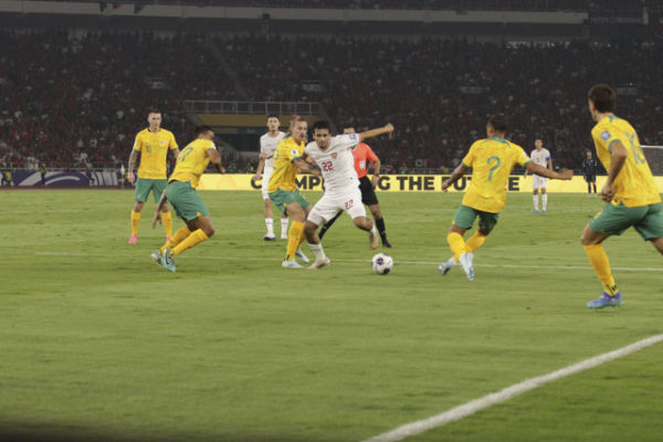 Timnas Indonesia Nathan Tjoe-A-On pada pertandingan Grup C putaran ketiga Kualifikasi Piala Dunia 2026 di Stadion Gelora Bung Karno, Jakarta, Selasa (10/9/2024). Foto: Subhan Zainuri/kumparan