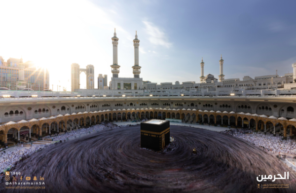 Kepadatan jemaah umrah di Masjidil Haram pada Ramadan 2025. Foto: Al Haramain SA