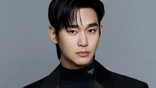 Warganet mulai boikot 18 brand yang kerja sama dengan Kim Soo Hyun karena skandal yang menyebutnya pacaran dengan mendiang Kim Sae Ron kala remaja