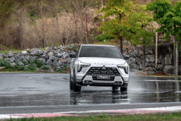 Mitsubishi Xforce HEV di pasar Thailand. Foto: Mitsubishi Motors