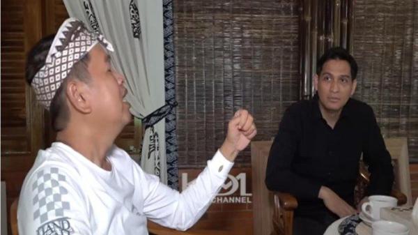 BERTEMU : Momen Dedi Mulyadi bertemu dengan Lucky Hakim Bupati Indramayu diambil dari youtube @Kand Dedi Mulyadi Channel, Selasa (8/4/2025). Dedi Mulyadi beri pesan kepada Lucky Hakim