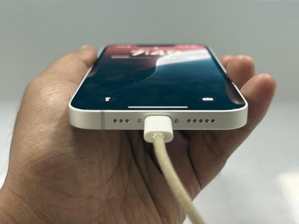iPhone 16e