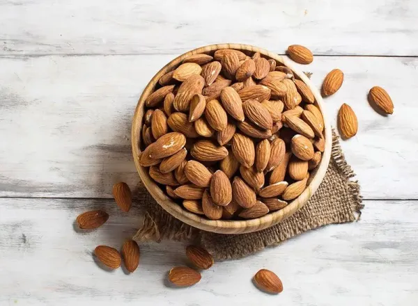 kacang almond