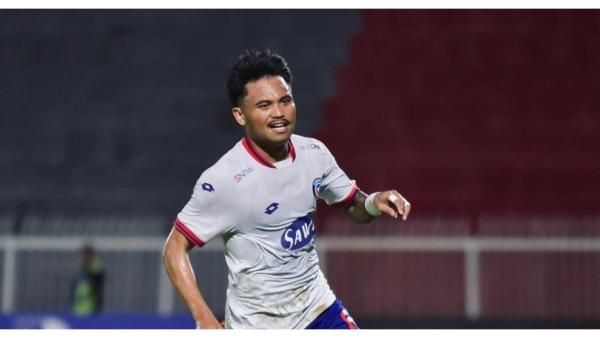 PROFIL PEMAIN - Aksi Saddil Ramdani dalam pertandingan bersama Sabah FC. Potret Saddil Ramdani pemain asal Indonesia, yang dirumorkan kembali ke Tanah Air yang akan membela Persib Bandung, Sabtu (5/4/2025).