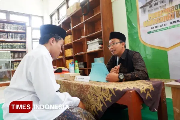 Mahad-Aly-Al-Tarmasi-Pacitan-b-1.jpg