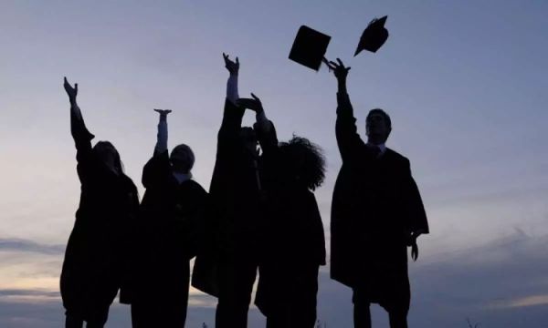 1542765 indian students 1