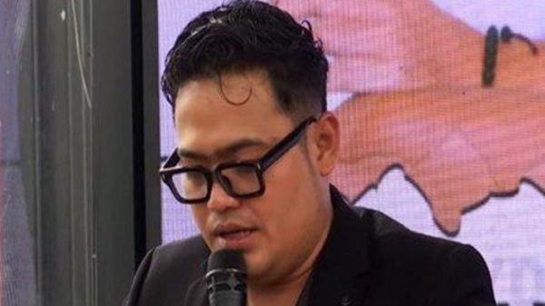 SOAL AYAH BIOLOGIS ANAK LISA MARIANA - Kuasa hukum suami Lisa, Elmanik angkat bicara terkait anak yang diklaim Lisa Mariana sebagai anak Ridwan Kamil.