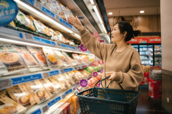 Ilustrasi Belanja Makanan Sehat. Foto: Shutterstock