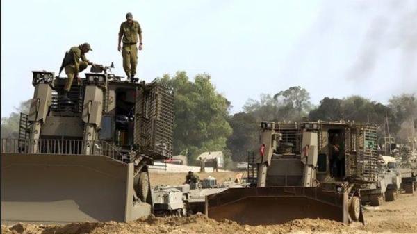 Buldoser D-9 Tentara Israel (IDF). IDF menggunakan Buldoser D-9 untuk beragam keperluan mulai dari menggusur rumah, membongkar kuburan, hingga sebagai benteng mobile bagi pasukan infanteri IDF dalam pertempuran.