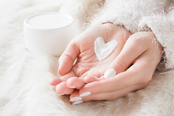 Ilustrasi hand cream. Foto: Shutterstock
