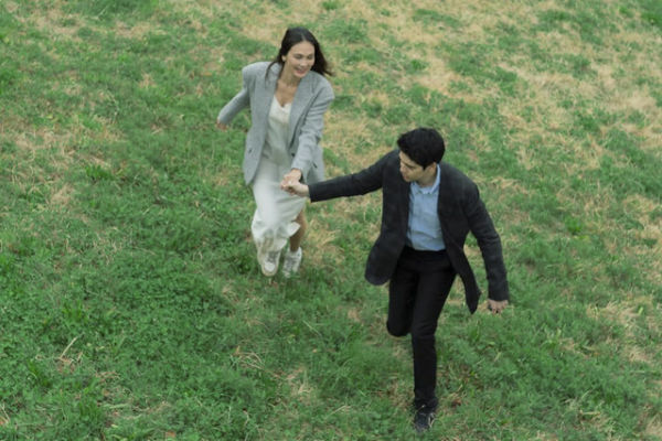 Luna Maya dilamar Maxime Bouttier di Jepang. Foto: Instagram/ @lunamaya