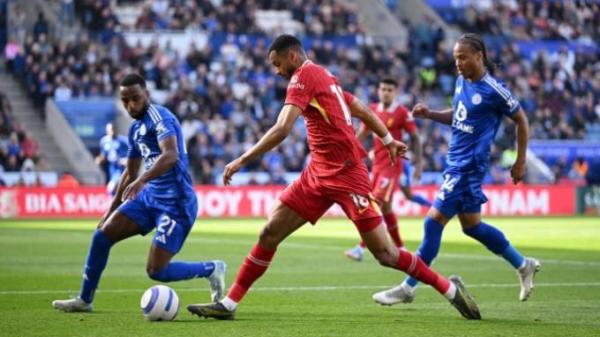 AKSI GAKPO - Aksi penyerang Liverpool, Cody Gakpo saat melawan Leicester City pada pekan ke-33 Liga Inggris di King Power Stadium pada Minggu (20/4/2025) malam WIB. Liverpool menang dengan skor 1-0. (Laman resmi Liverpool).