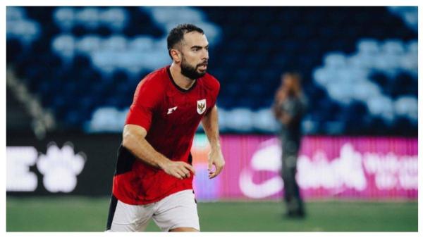 PROFIL - Potret Jordy Amat saat sesi pemanasan laga Indonesia Vs Australia pada Kamis (20/3). Terbaru Jordi Amat masuk dalam radar pemain yang diincar Bali United dan Persib Bandung.