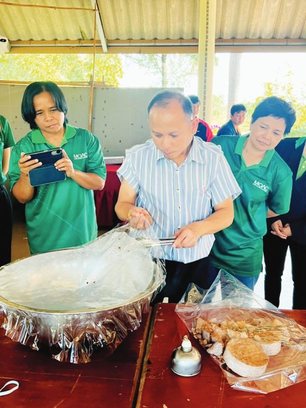 หลาก&หลาย - เจ๋ง!ใช้เห็ดเรืองแสงสิรินรัศมี คุมโรคราก-โคนเน่าทุเรียน
