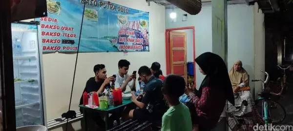 Bakso Pak Gareng di Pulau Tidung