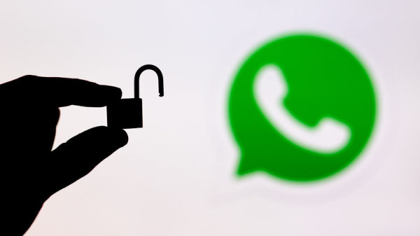 Whatsapp now lets you lock chats behind passwords or biometrics