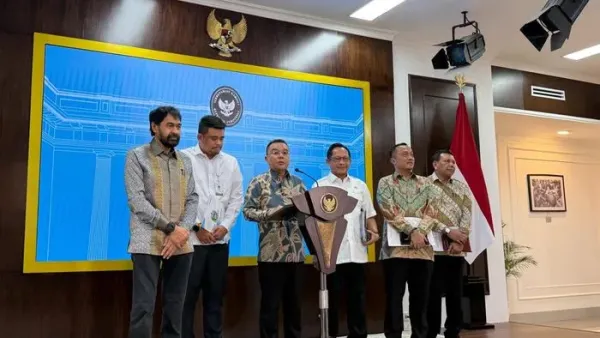 Wakil Ketua DPR Sufmi Dasco Ahmad jumpa pers bersama soal 4 pulau Aceh di kompleks Istana Kepresidenan, Jakarta, Selasa (17/6/2025).