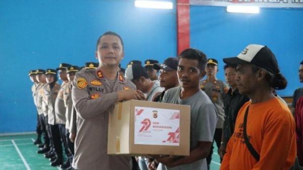 Beri Bantuan Kapolres