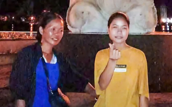 Con gái vỡ òa vui mừng khi tìm được mẹ bị lạc sau hơn 3 tháng tìm kiếm - Ảnh 1. tìm được mẹ - Ảnh 1.