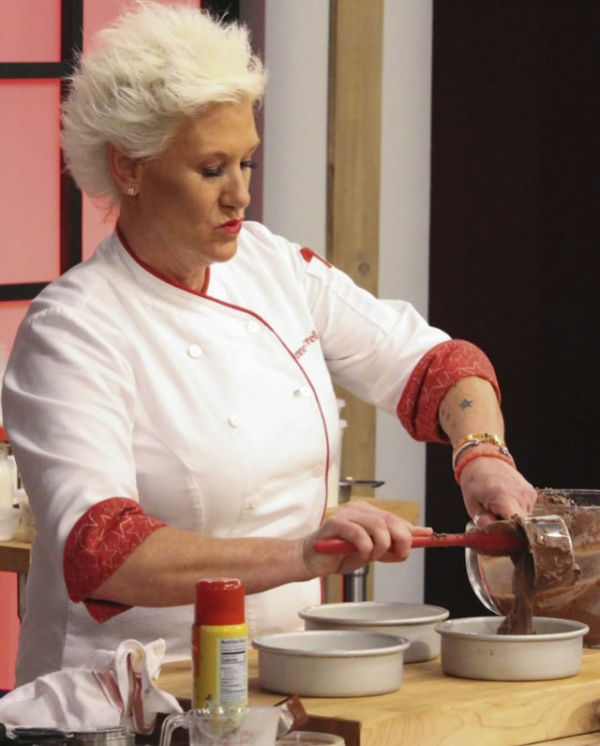 Celebrity chef Anne Burrell meninggal dunia. Foto: Instagram/ @chefanneburrell