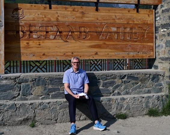 Chief Minister Omar Abdullah that pay Valley of Pahagam Omar Abdullah