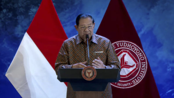 Tangkapan layar Presiden ke-6 Republik Indonesia yang juga Chairman The Yudhoyono Institute (TYI), Susilo Bambang Yudhoyono (SBY) di acara TYI Lecture di Kabupaten Sleman, Senin (12/5/2025). Foto: Istimewa