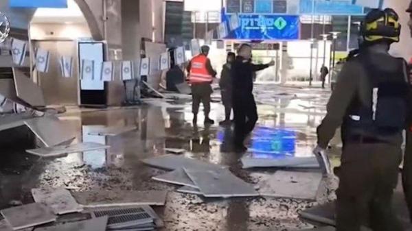 RUDAL IRAN - Tangkapan layar YouTube TIMES NEWS yang diambil pada Kamis (19/6/2025) yang menampilkan kerusakan Rumah Sakit Soroka Israel setelah terkena serangan balasan Iran.