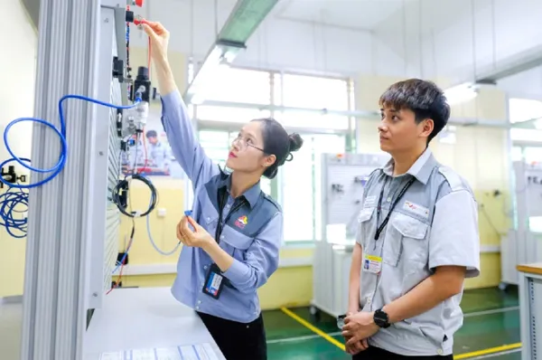Trường nghề - Ảnh 1.