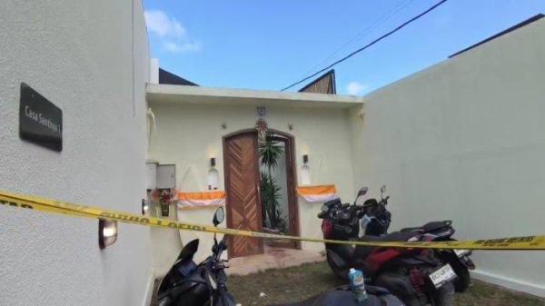 PENEMBAKAN WNA - Suasana di Villa Casa Santisya Jalan Pantai Munggu Seseh, Desa Munggu, Mengwi, Badung yang menjadi TKP penembakan dua WNA, Sabtu (14/6/2025). Ternyata vila tersebut tak memiliki izin dari pemerintah desa setempat.