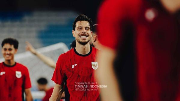 SESI LATIHAN - Potret Thom Haye saat menjalani sesi latihan bersama Timnas Indonesia.