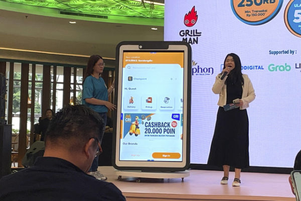Demonstrasi CRI Super App. Foto: Salsha Okta Fairuz/kumparan