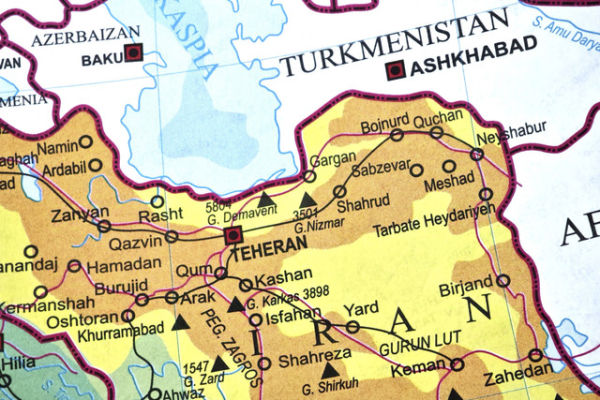 Ilustrasi peta Iran dan Azerbaijan. Foto: Shutterstock