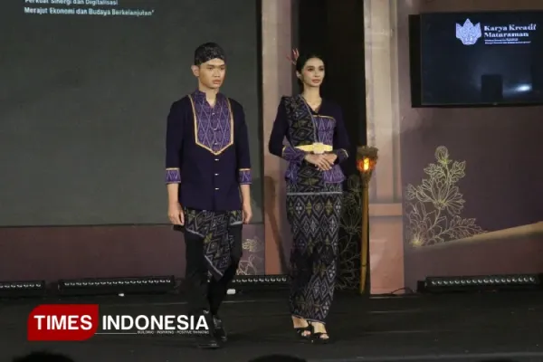 Parade-Kreasi-Wastra-Mataraman-Berkelanjutan-KKM-2025-c.jpg