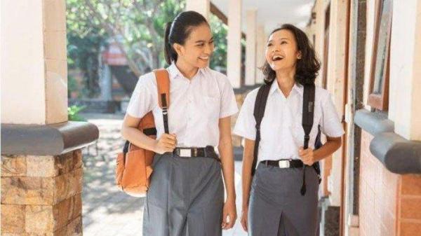 DAFTAR ULANG - Foto ilustrasi untuk berita jadwal dan syarat daftar ulang Penerimaan Murid Baru (SPMB) SMA/SMK Tahap I Jawa Timur.