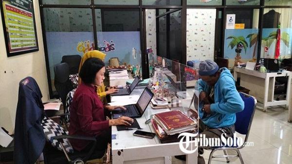 Penyidik Polres Boyolali meminta keterangan saksi kasus pengeroyokan remaja di Desa Banyusri, Kecamatan Wonosegoro, Kamis (12/12/2024).