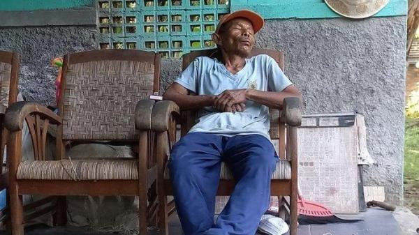 DIGUGAT MAFIA TANAH - Sosok Mbah Tupon  digugat perdata oleh Muhammad Achmadi dan Indah Fatmawati. Achmadi dan Indah adalah dua dari tujuh orang yang ditetapkan sebagai tersangka dalam kasus dugaan kasus mafia tanah di Bantul, DI Yogyakarta. Bupati pun murka.