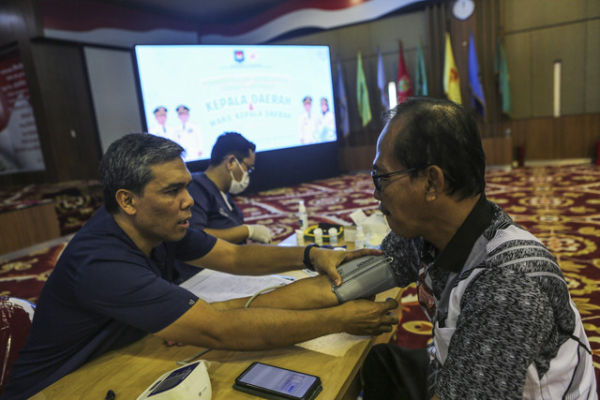 Wakil Bupati Lamandau Abdul Hamin menjalani pemeriksaan kesehatan di BPSDM Kemendagri, Jakarta, Sabtu (21/6/2025). Foto: Asprilla Dwi Adha/ANTARA FOTO