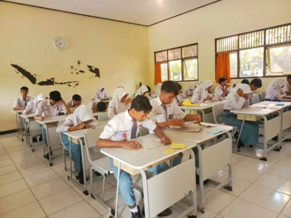 Ilustrasi SPMB Jakarta. Foto: Agewib/Shutterstock