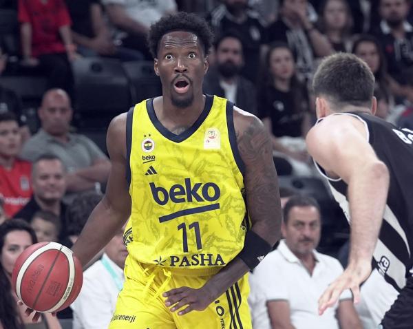 Nigel Hayes Davis (11) of Fenerbahce Beko in Action Duration Türkiye Insurance Basketball Super League Playoff Finals Clash in Istabul, Türkiye on June 21, 2025. (AA Photo)