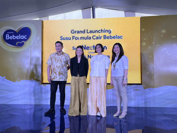 Narasumber dalam acara Press Launch Susu Formula Cair Bebelac, di Jakarta Selatan, Kamis (19/6/2025). Foto: Eka Nurjanah/kumparan
