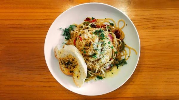 Garlic butter Pasta Species