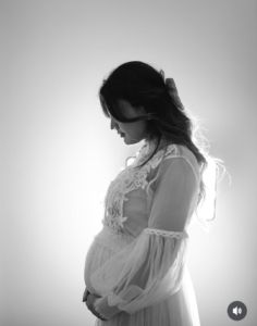 Iqra Kanwal’s Beautiful Baby Bump Reveal Breaks the Internet