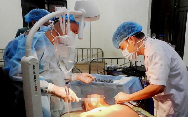 Ngư dân bị cá kìm đâm vào cổ khi đang lặn biển - Ảnh 1. ngư dân - Ảnh 1.